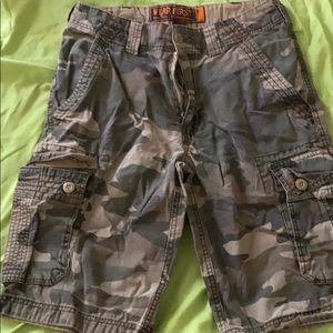 Men’s cargo shorts